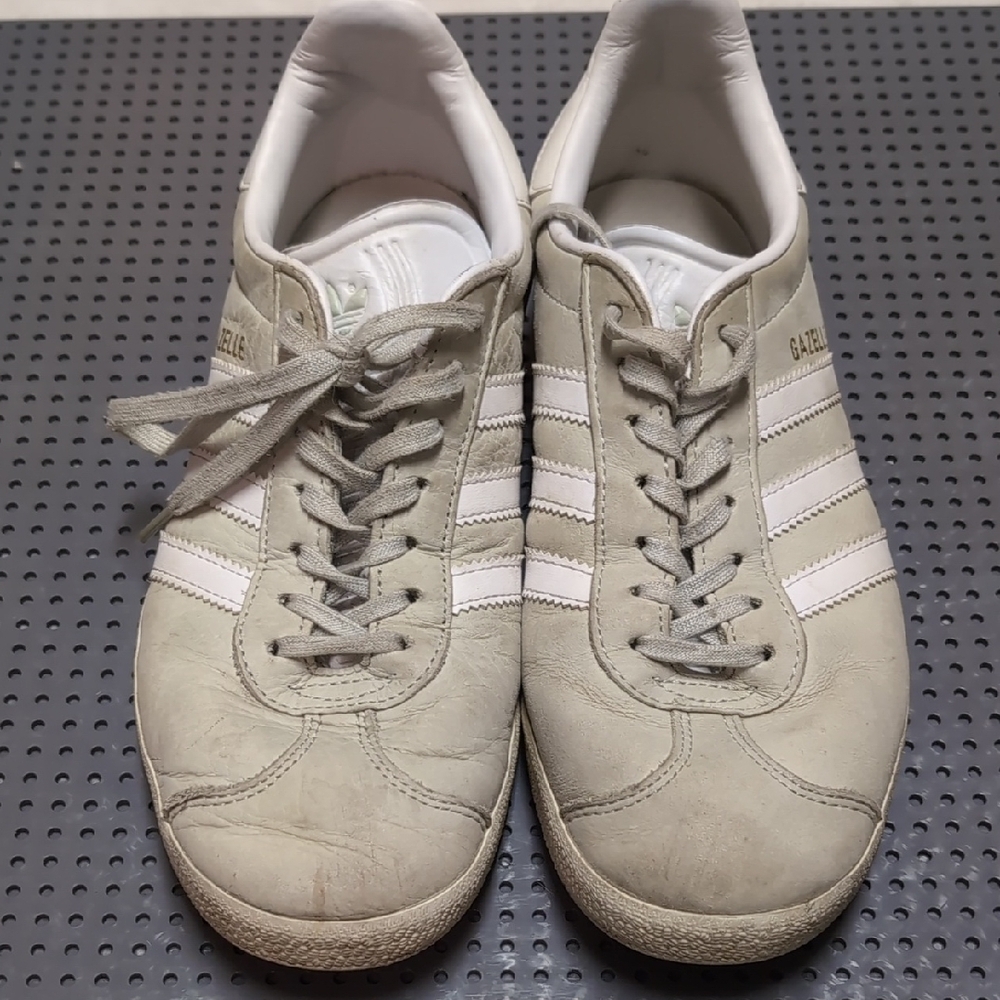 Adidas Men's Cream and White Gazelle Sneakers